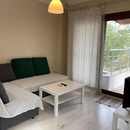 Two-bedroom Flat At Διαμέρισμα Αλικαρνασσός